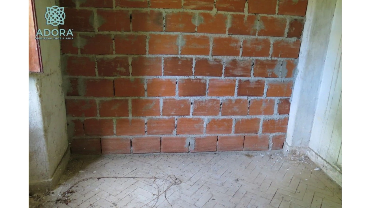 Moradia T3 para Venda em Cortes Foto 10