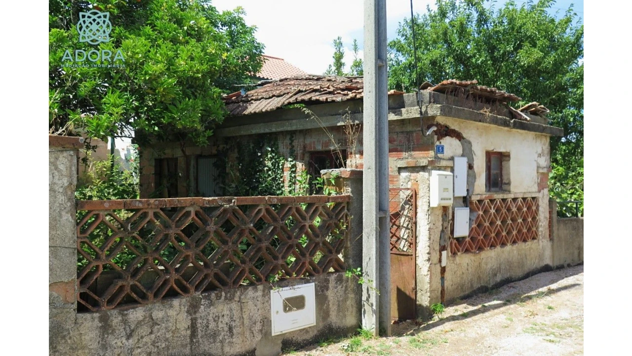 Moradia T3 para Venda em Cortes Foto 21