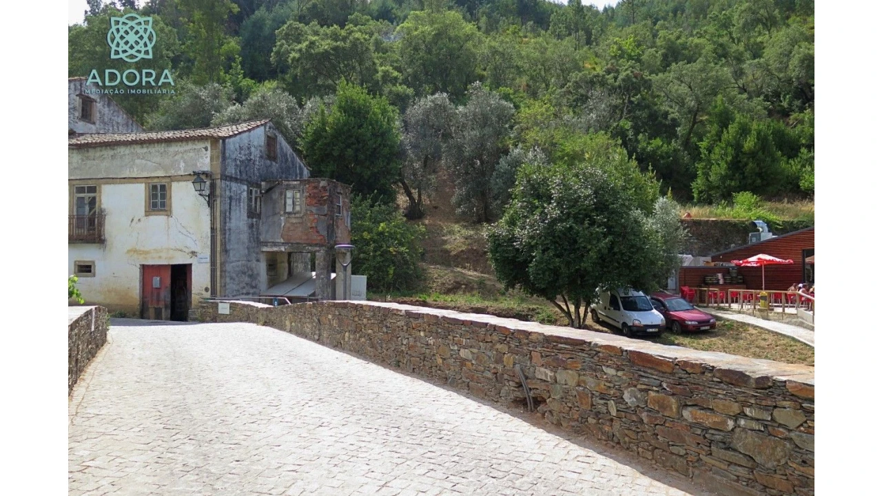 Moradia T3 para Venda em Cortes Foto 30