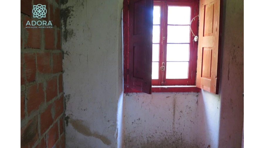 Moradia T3 para Venda em Cortes Foto 11