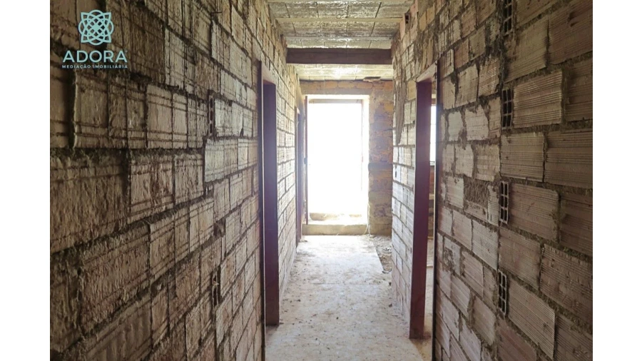 Moradia T3 para Venda em Cortes Foto 13