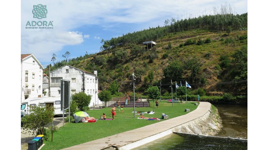 Moradia T3 para Venda em Cortes Foto 33