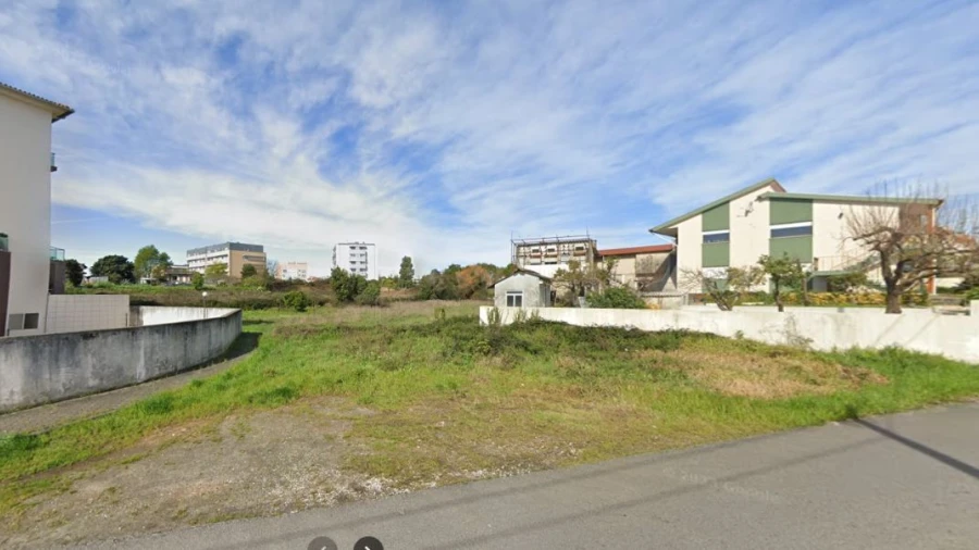 Terreno P/ Prédio para Venda em Albergaria-a-Velha