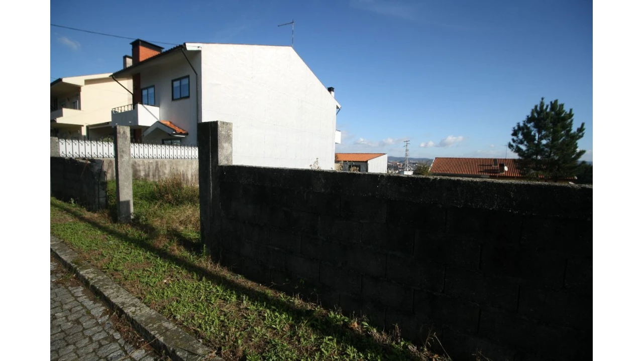 Terreno para Venda em Vila Nova de Gaia Foto 2