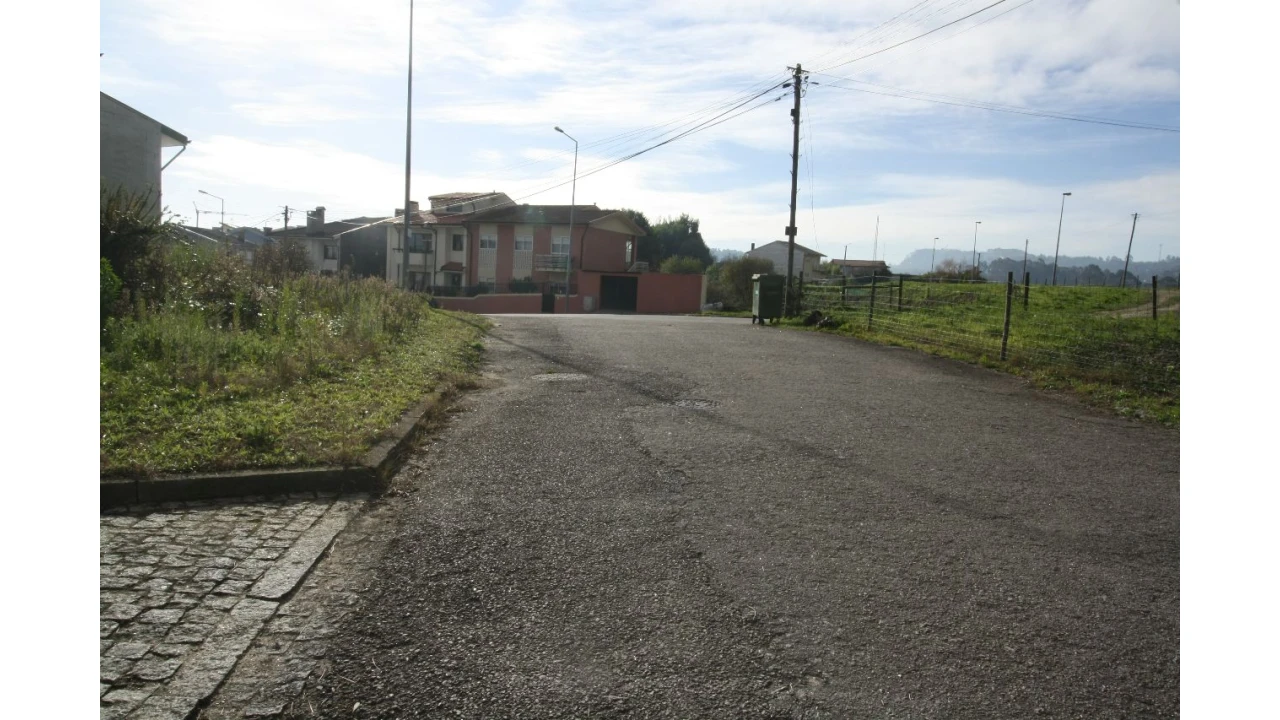 Terreno para Venda em Vila Nova de Gaia Foto 13