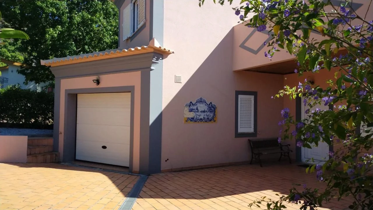 Moradia T3 para Venda em Resende Foto 3