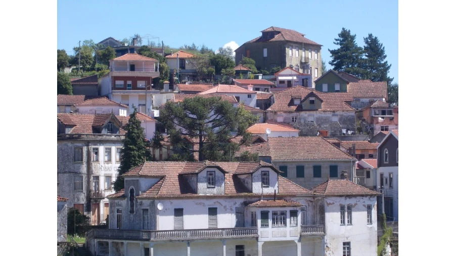 Moradia T3 para Venda em Resende Foto 22