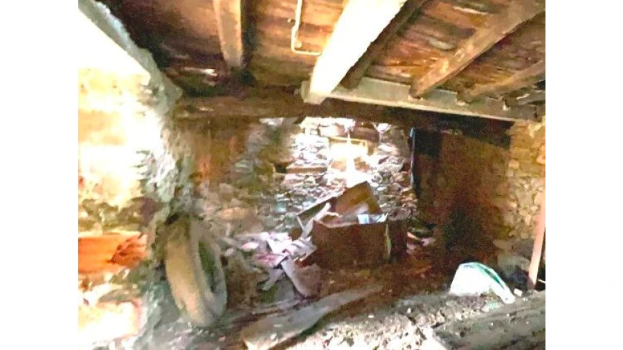 Moradia T4 para Venda em Estevianas Foto 68