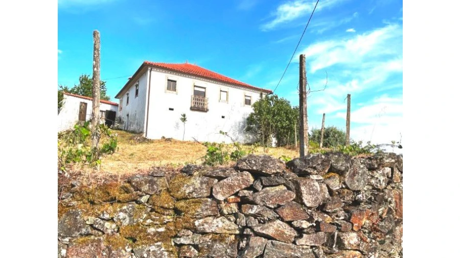 Moradia T4 para Venda em Estevianas Foto 65