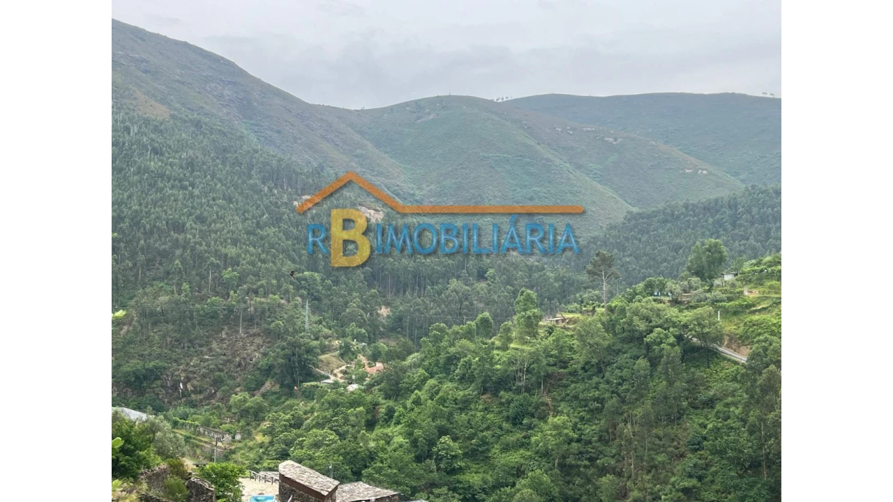 Moradia T6 para Venda em Rio de Frades Foto 12