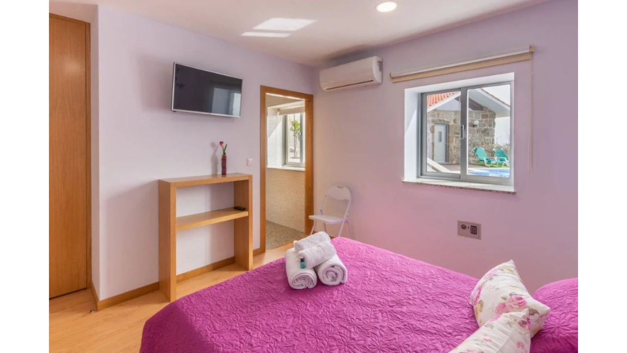 Moradia T5 para Venda em Outeiro Foto 31