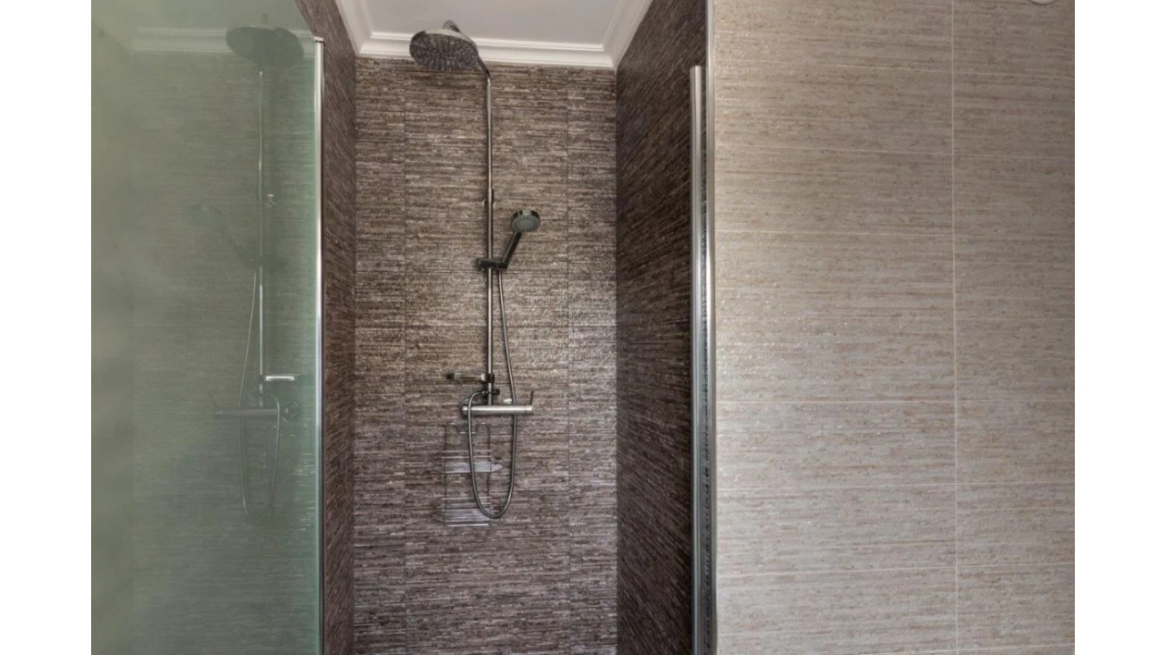 Moradia T5 para Venda em Outeiro Foto 32