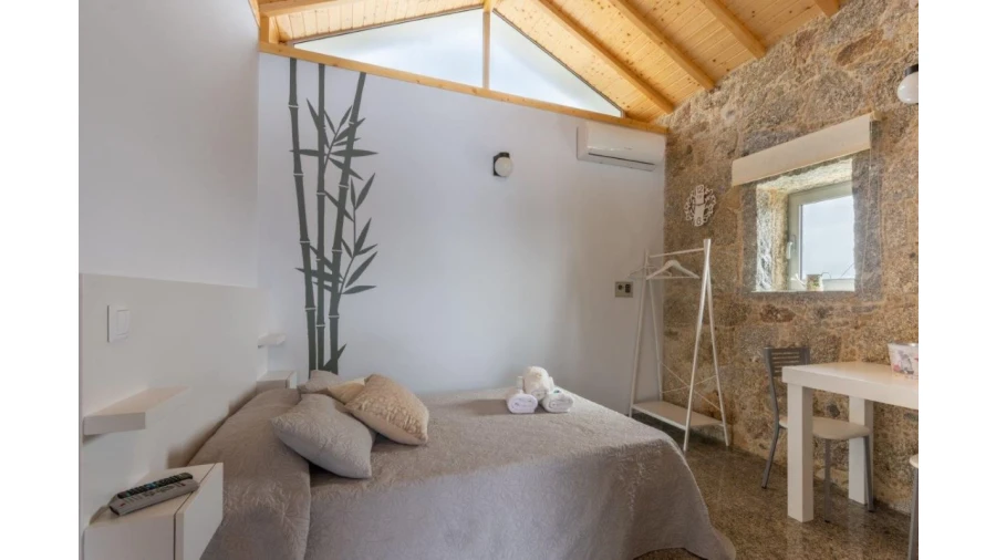 Moradia T5 para Venda em Outeiro Foto 3