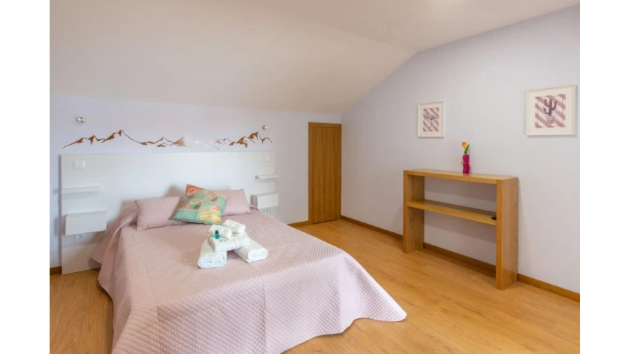 Moradia T5 para Venda em Outeiro Foto 15