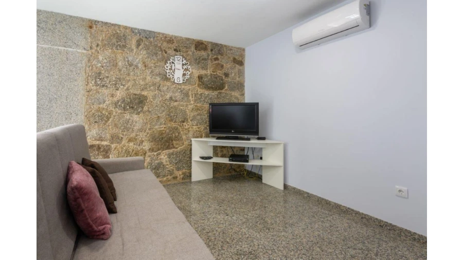 Moradia T5 para Venda em Outeiro Foto 21