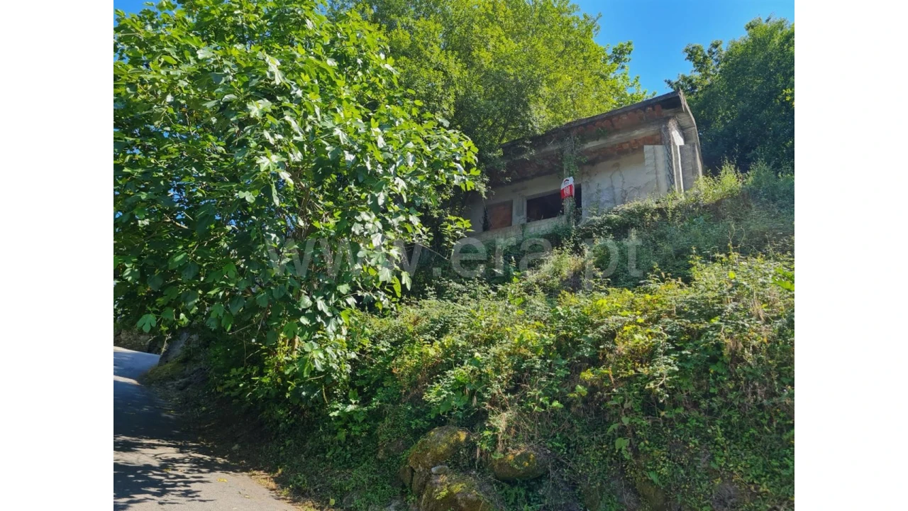 Moradia T0 para Venda em Aldeia Foto 1