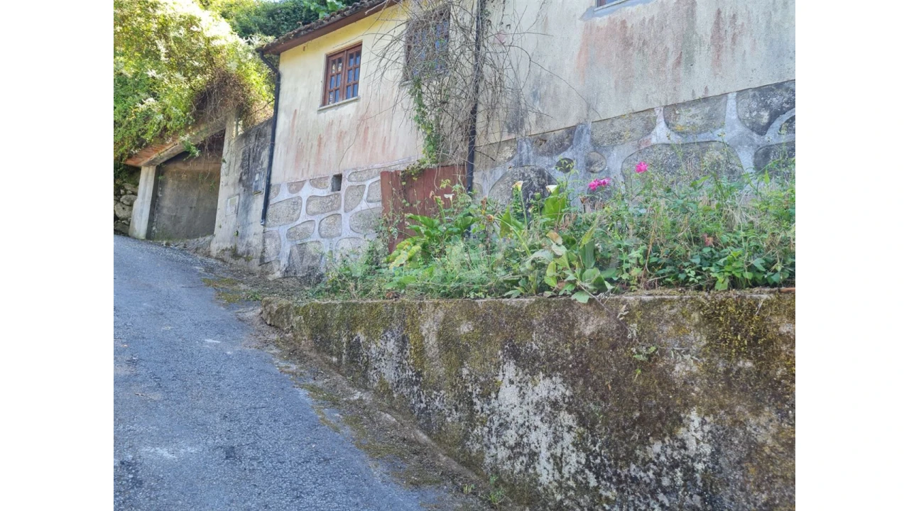 Moradia T0 para Venda em Aldeia Foto 4