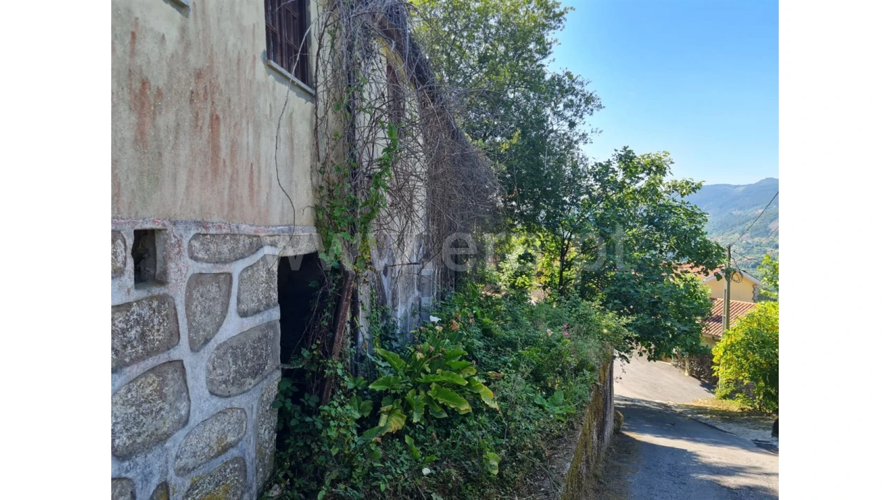 Moradia T0 para Venda em Aldeia Foto 6