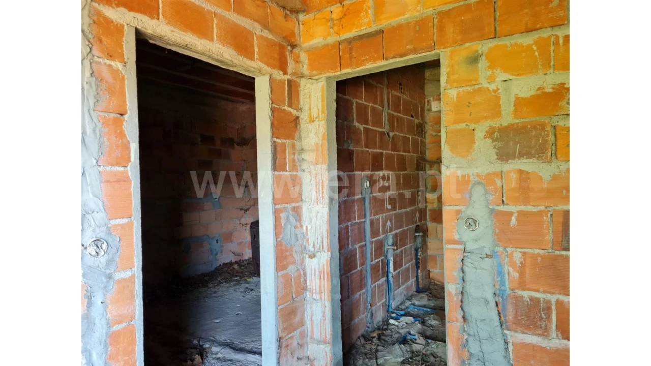 Moradia T0 para Venda em Aldeia Foto 12