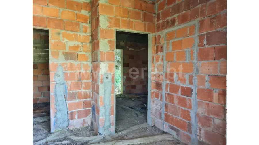 Moradia T0 para Venda em Aldeia Foto 11