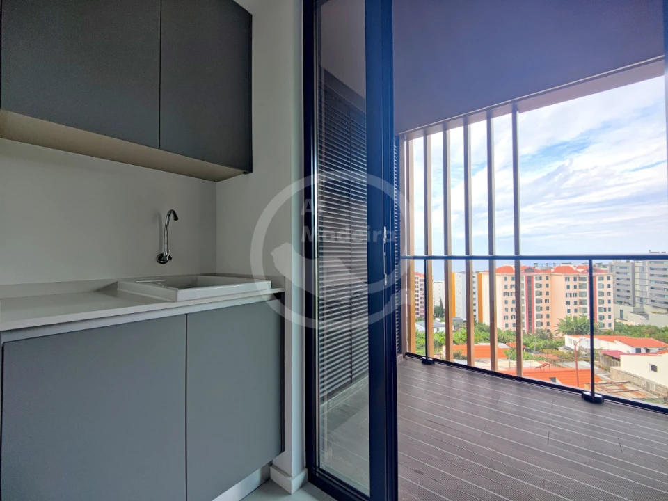 Apartamento T2 para Venda em Funchal Foto 10