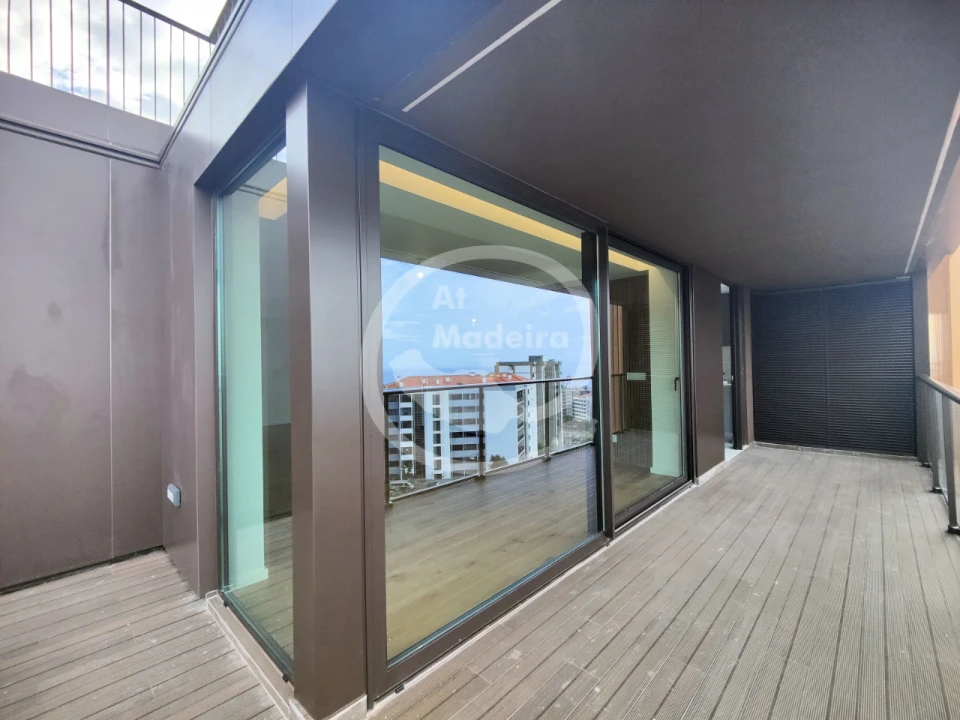 Apartamento T2 para Venda em Funchal Foto 18