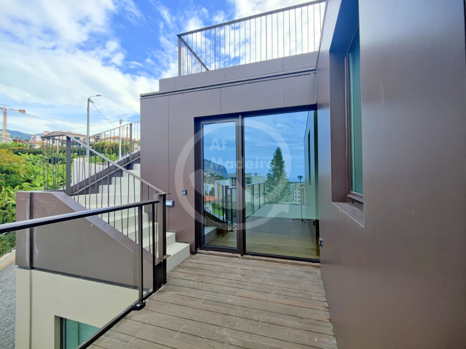 Apartamento T2 para Venda em Funchal Foto 19