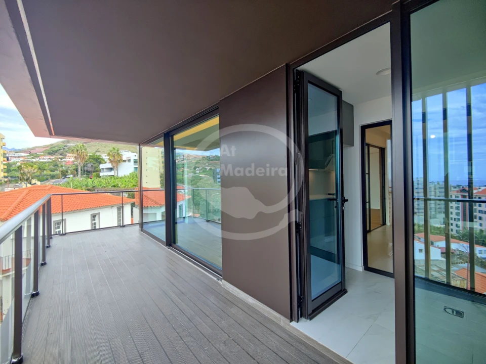 Apartamento T2 para Venda em Funchal Foto 17