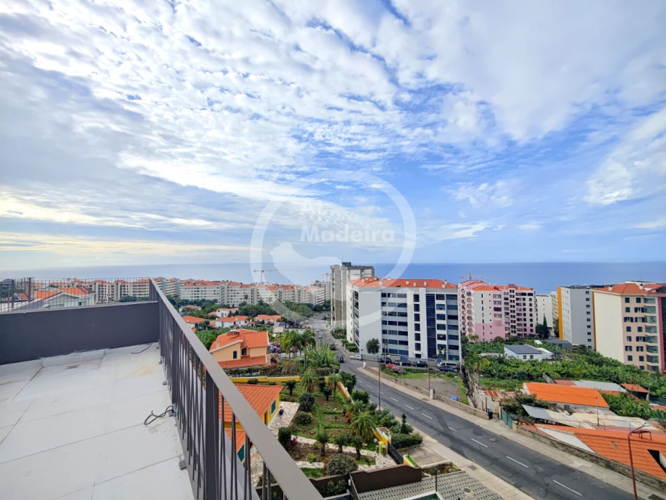 Apartamento T2 para Venda em Funchal Foto 21