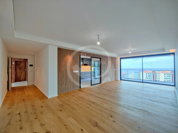 Apartamento T2 para Venda em Funchal Foto 4