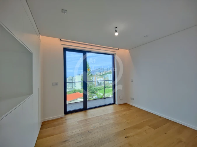 Apartamento T2 para Venda em Funchal Foto 12