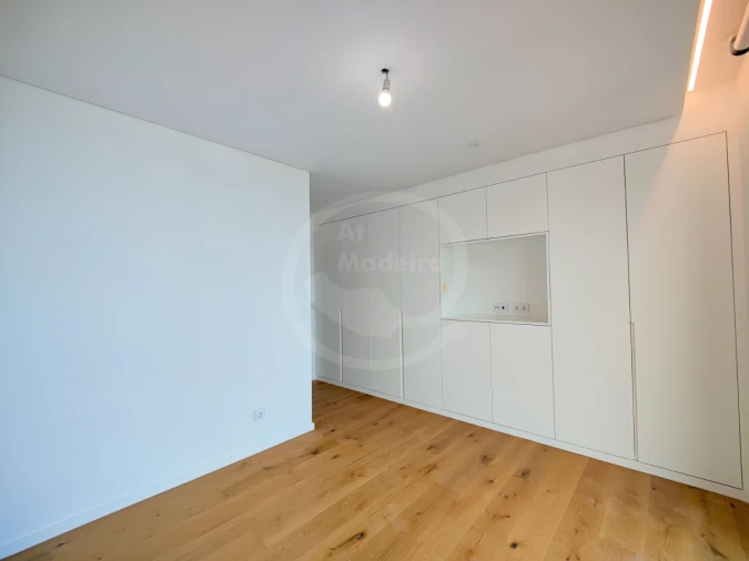 Apartamento T2 para Venda em Funchal Foto 11