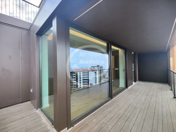 Apartamento T2 para Venda em Funchal Foto 18