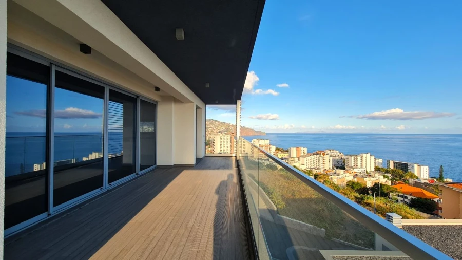 Apartamento T3 para Arrendamento em Funchal