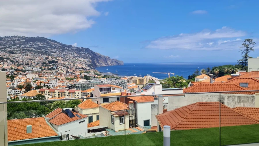 Apartamento T1 para Arrendamento em Funchal Foto 2