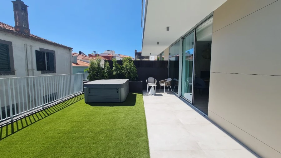 Apartamento T1 para Arrendamento em Funchal Foto 17