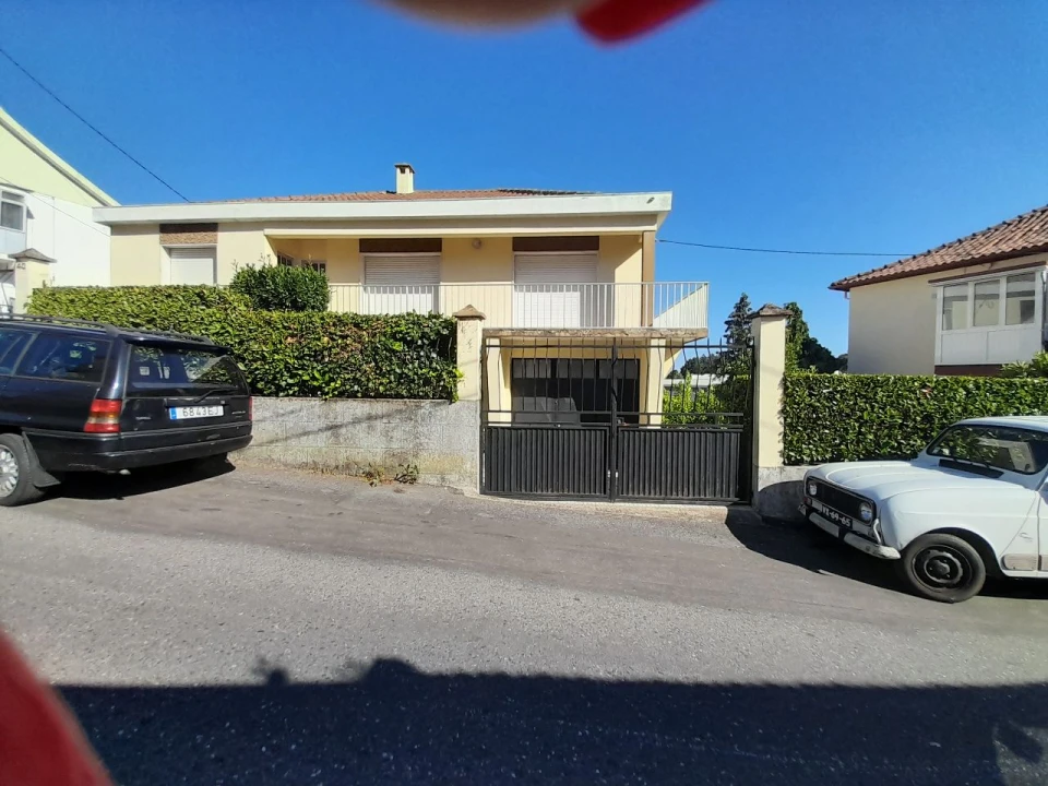 Moradia T6 para Venda em Covilhã Foto 3