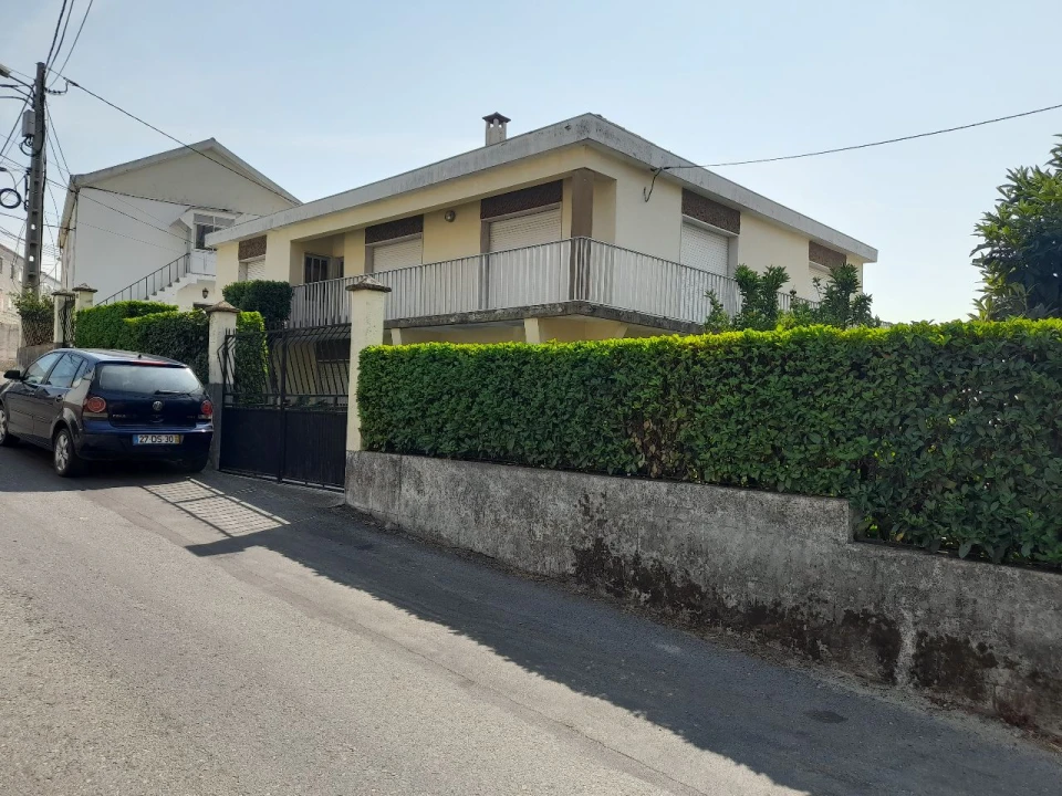 Moradia T6 para Venda em Covilhã Foto 19