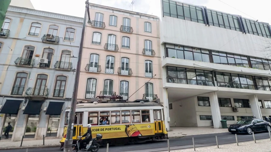 Apartamento T4 para Venda em Lisboa Foto 2