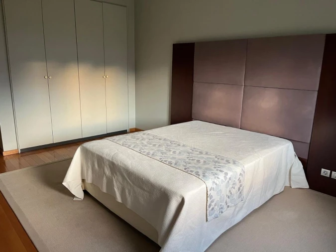 Apartamento T5 para Arrendamento em Lisboa Foto 16