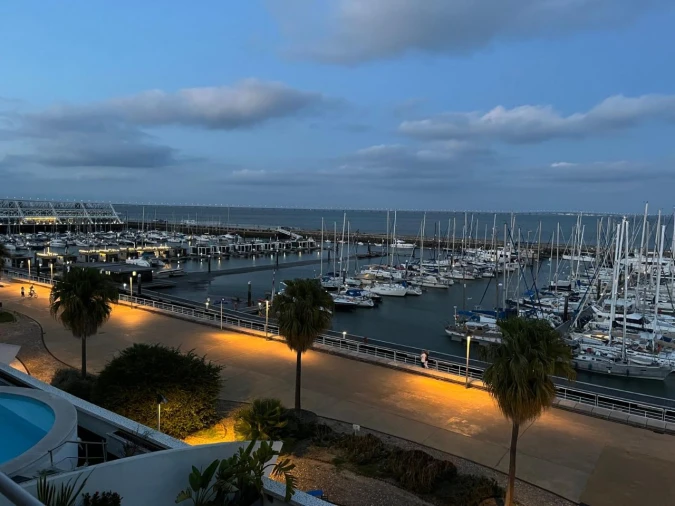 Apartamento T5 para Arrendamento em Lisboa