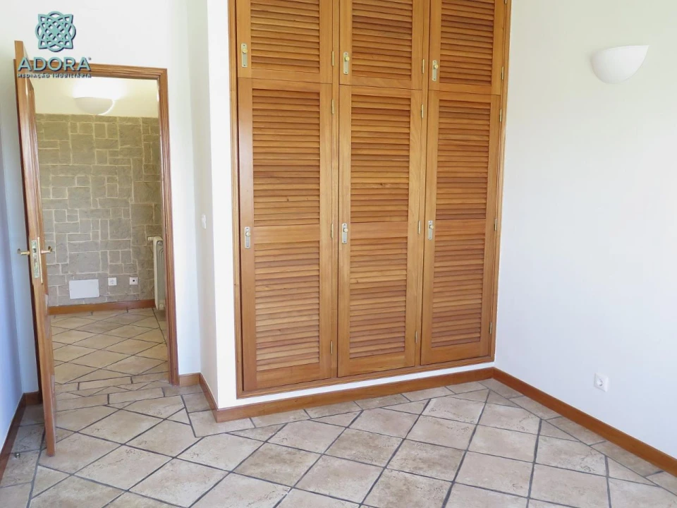 Moradia T5 para Venda em Caixas Foto 22