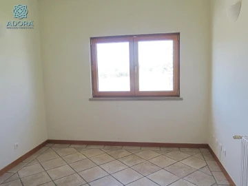 Moradia T5 para Venda em Caixas