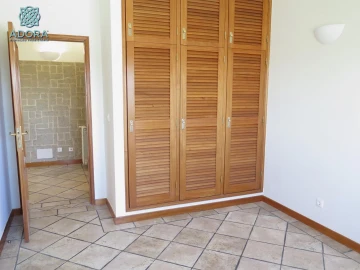 Moradia T5 para Venda em Caixas