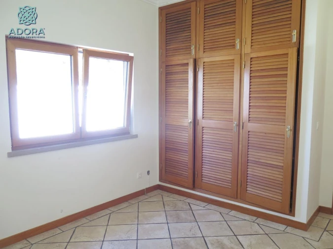 Moradia T5 para Venda em Caixas Foto 14