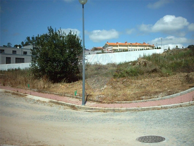 Terreno P/ Prédio para Venda em Oliveira de Azemeis Foto 9
