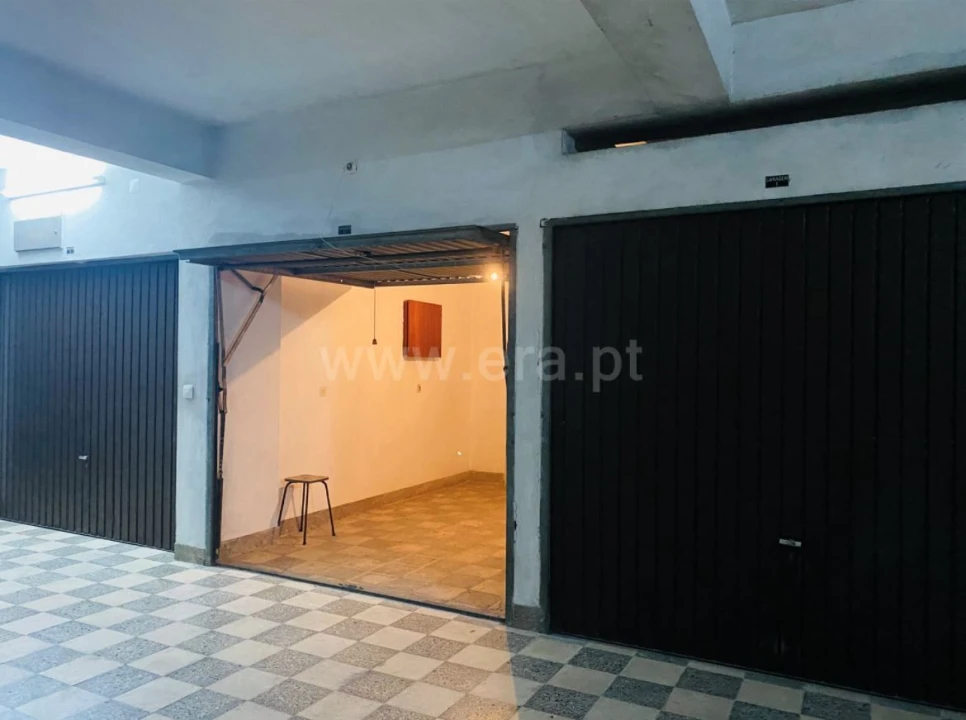 Garagem para Arrendamento em Sesimbra Foto 8