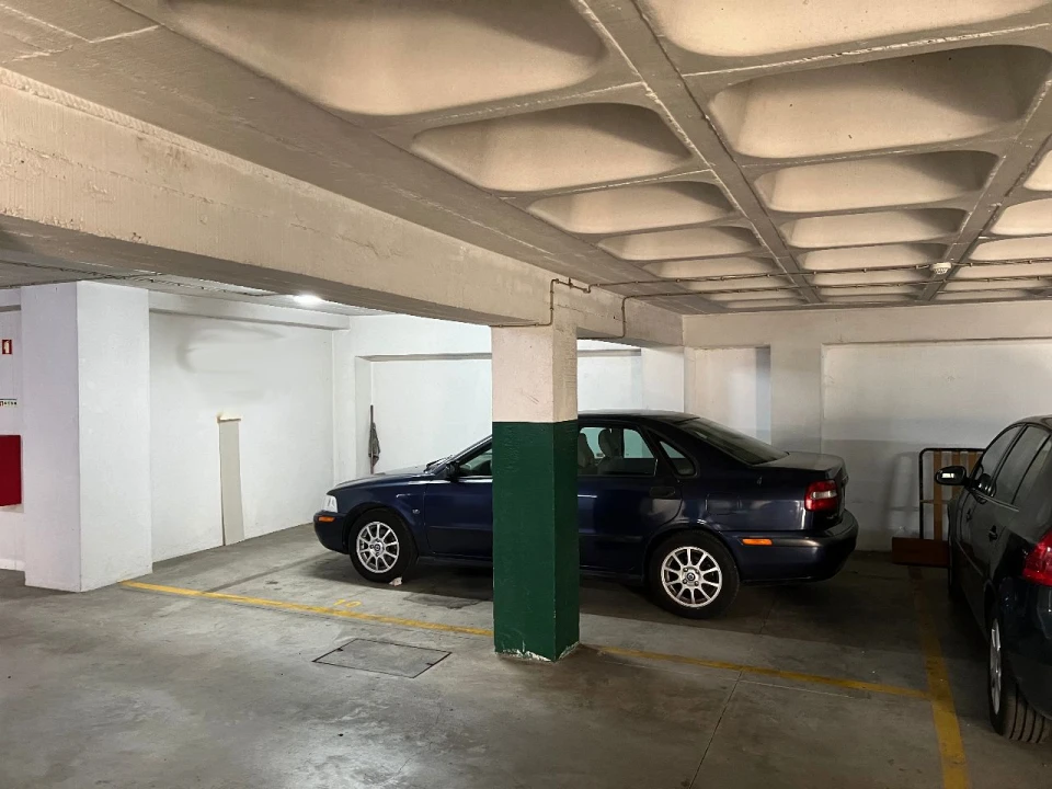 Garagem para Venda em Telheiras Foto 3