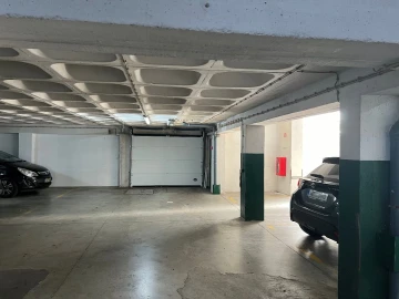 Garagem para Venda em Telheiras