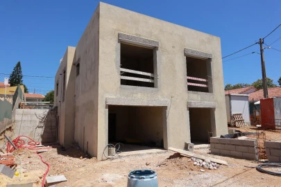 Moradia T4 para Venda em Cotovia